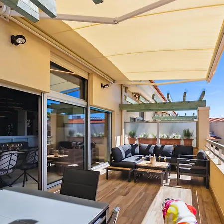 Duplex Les Pins 89m2 Et Terrasse 30m2 Apartament *