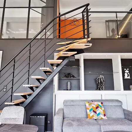 Duplex Les Pins 89m2 Et Terrasse 30m2 Apartamento Antibes