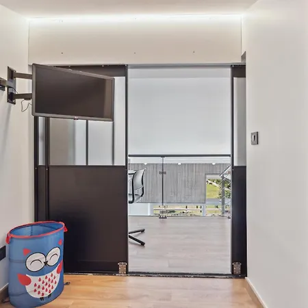 Duplex Les Pins 89m2 Et Terrasse 30m2