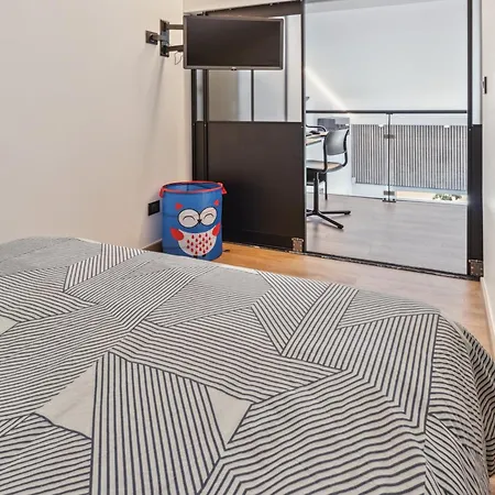 Duplex Les Pins 89m2 Et Terrasse 30m2 شقة أنتيب