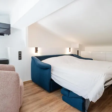 Duplex Les Pins 89m2 Et Terrasse 30m2 شقة أنتيب