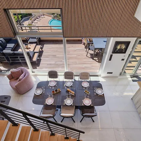 Duplex Les Pins 89m2 Et Terrasse 30m2 Apartamento Antibes