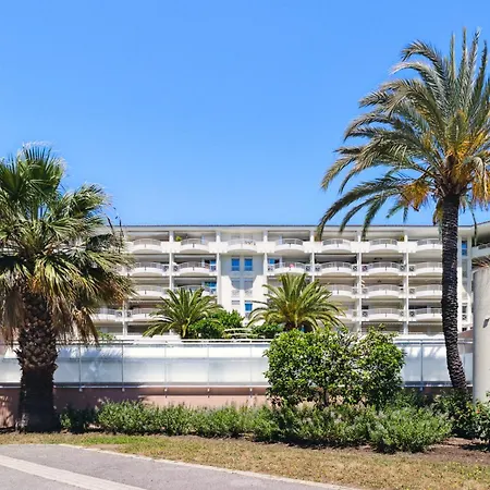 Duplex Les Pins 89m2 Et Terrasse 30m2 Apartamento